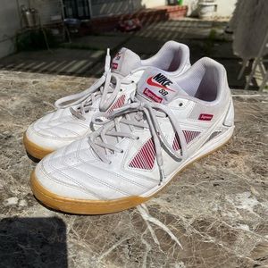 2018 Supreme X Gato SB ‘White’